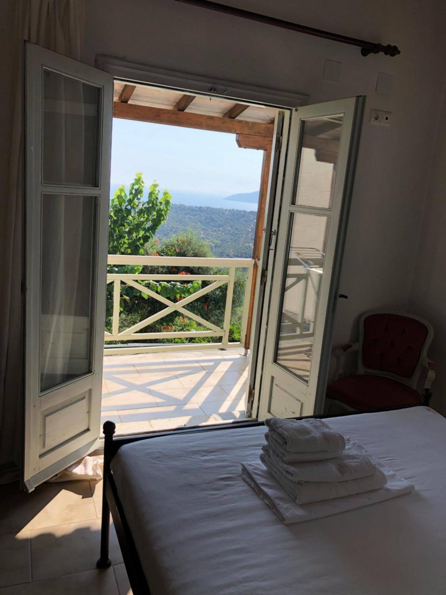 Hikers Villa Trail 5 & 6 Moni Evaggelistrias ภายนอก รูปภาพ